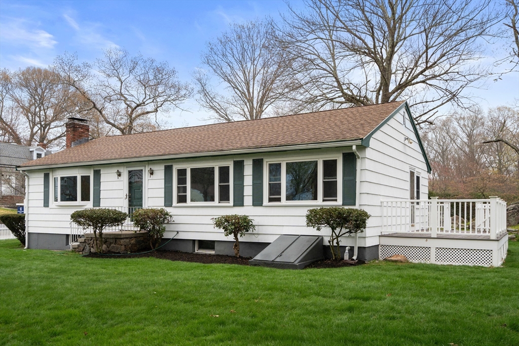 125 Lyman Rd, Milton, Massachusetts, 3 Bedrooms Bedrooms, 8 Rooms Rooms,2.5 BathroomsBathrooms,Residential,For Sale,Lyman Rd,73510446
