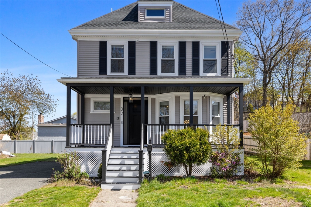 32 Coolidge Ave, Peabody, Massachusetts, 3 Bedrooms Bedrooms, 7 Rooms Rooms,1.5 BathroomsBathrooms,Residential,For Sale,Coolidge Ave,73510013