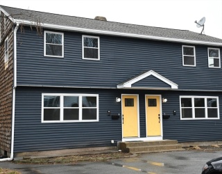 44-46 Willard St, Lowell, Massachusetts, 3 Bedrooms Bedrooms, 6 Rooms Rooms,1 BathroomBathrooms,Residential Lease,For Rent,Willard St,73510456