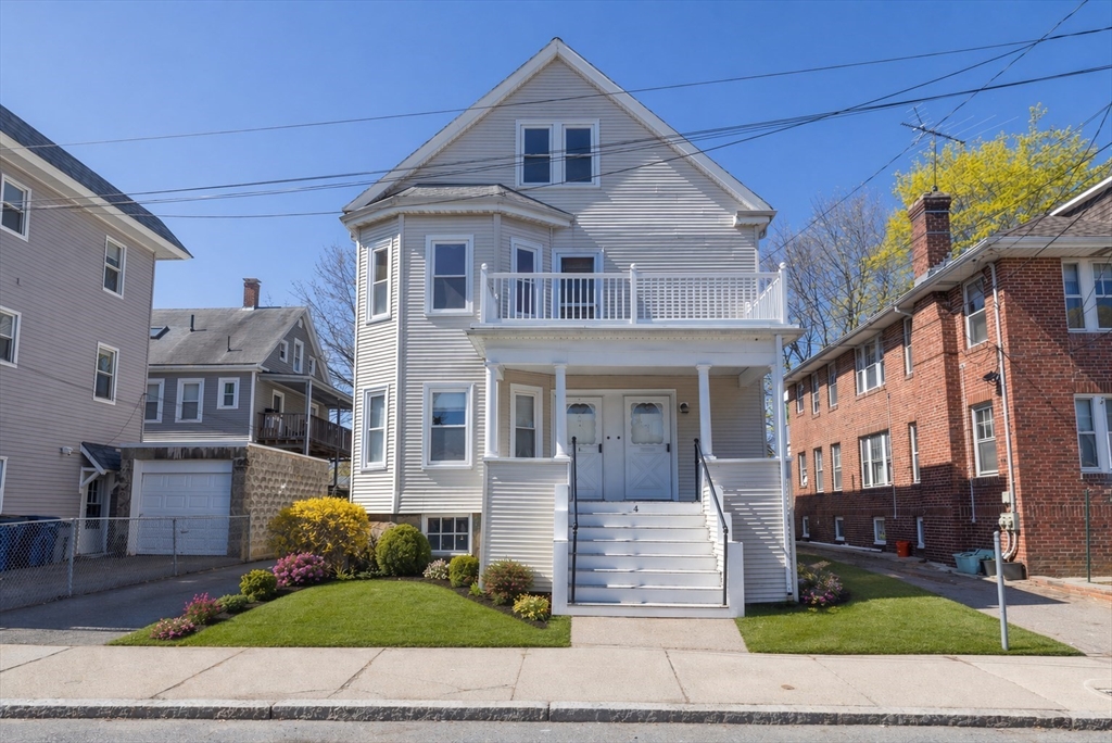 4 Lorette Street, Boston, Massachusetts, 6 Bedrooms Bedrooms, 15 Rooms Rooms,2 BathroomsBathrooms,Residential Income,For Sale,Lorette Street,73510224