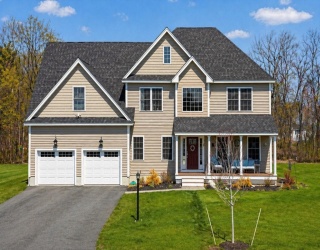 6 Geramat Way, Methuen, Massachusetts, 4 Bedrooms Bedrooms, 8 Rooms Rooms,2.5 BathroomsBathrooms,Residential,For Sale,Geramat Way,73510233