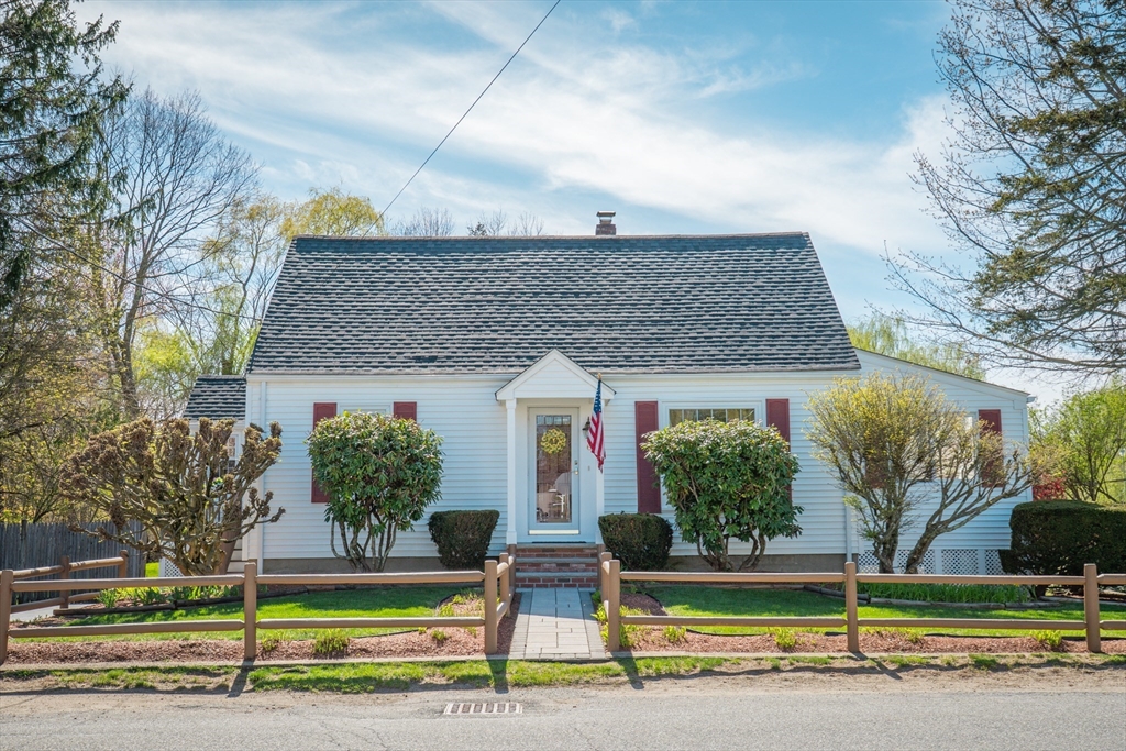 6 North Street, Wilmington, Massachusetts, 3 Bedrooms Bedrooms, 6 Rooms Rooms,2 BathroomsBathrooms,Residential,For Sale,North Street,73510200