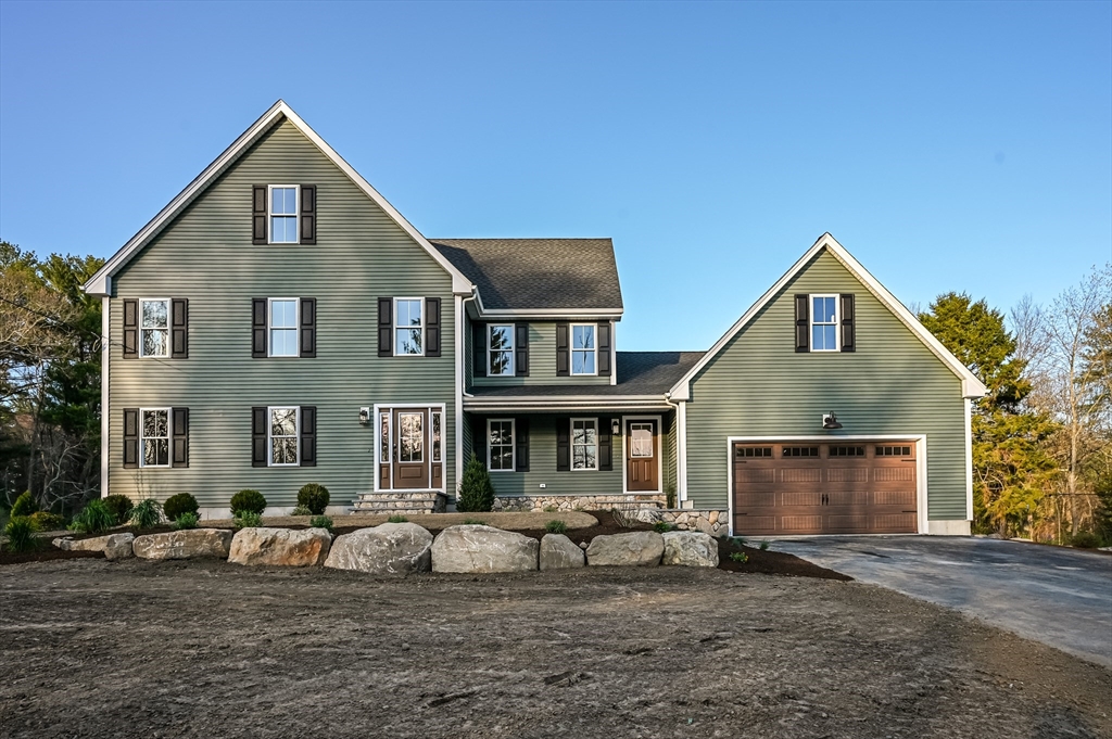186 Lincoln St, Norton, Massachusetts, 4 Bedrooms Bedrooms, 9 Rooms Rooms,2.5 BathroomsBathrooms,Residential,For Sale,Lincoln St,73510104