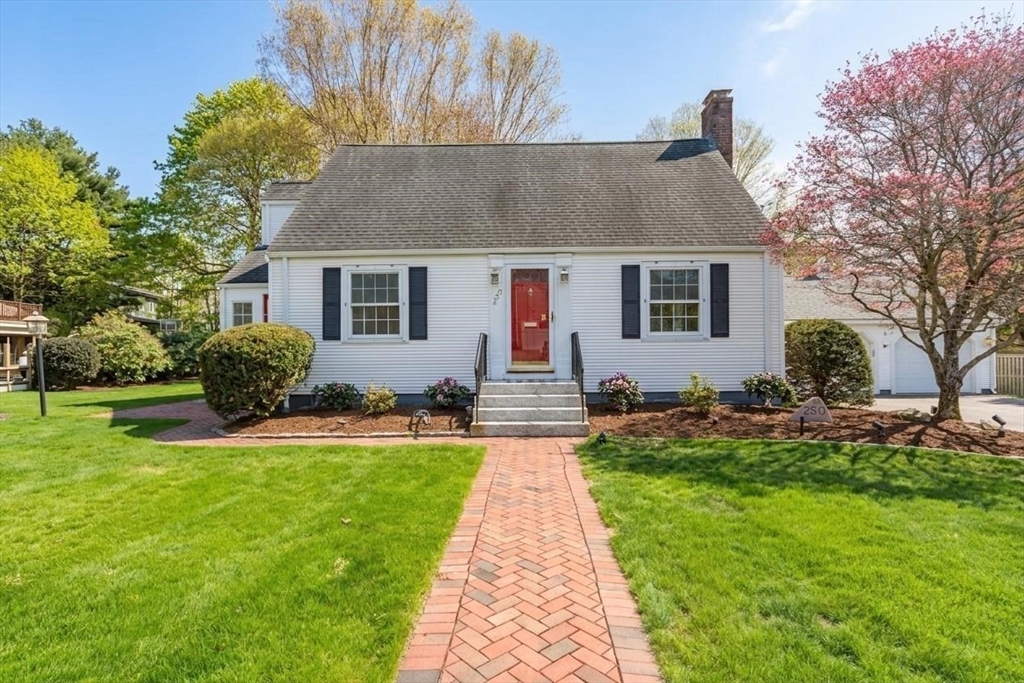 250 Bacon St, Natick, Massachusetts, 3 Bedrooms Bedrooms, 7 Rooms Rooms,1.5 BathroomsBathrooms,Residential,For Sale,Bacon St,73510458