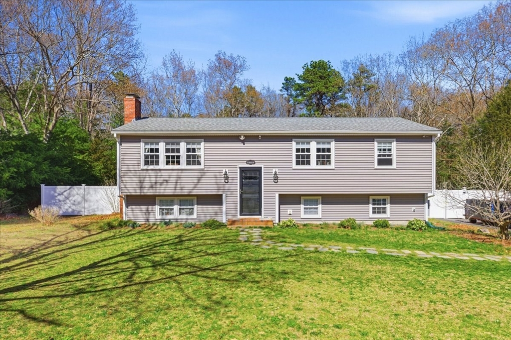 53 Colby Dr, Halifax, Massachusetts, 3 Bedrooms Bedrooms, 5 Rooms Rooms,1 BathroomBathrooms,Residential,For Sale,Colby Dr,73510246