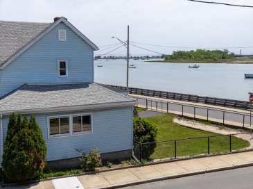 118 Sunnyside Ave., Winthrop, Massachusetts, 4 Bedrooms Bedrooms, 8 Rooms Rooms,2 BathroomsBathrooms,Residential,For Sale,Sunnyside Ave.,73509670 118 Sunnyside Ave., Winthrop, Massachusetts, 4 Bedrooms Bedrooms, 8 Rooms Rooms,2 BathroomsBathrooms,Residential,For Sale,Sunnyside Ave.,73509670