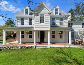 66 North Street, Lexington, Massachusetts, 4 Bedrooms Bedrooms, 9 Rooms Rooms,3 BathroomsBathrooms,Residential,For Sale,North Street,73510370