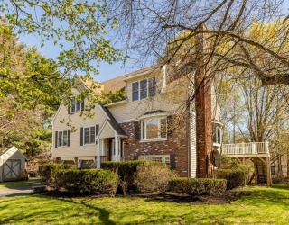 255 Worthen Rd East, Lexington, Massachusetts, 4 Bedrooms Bedrooms, 9 Rooms Rooms,4.5 BathroomsBathrooms,Residential,For Sale,Worthen Rd East,73510258