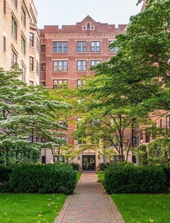 988 Memorial Dr, Cambridge, Massachusetts, 1 Bedroom Bedrooms, 2 Rooms Rooms,1 BathroomBathrooms,Residential Lease,For Rent,Memorial Dr,73510486