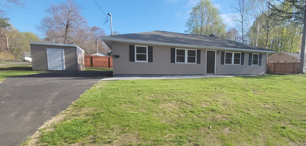 14 Deer Pond Dr, Leicester, Massachusetts, 4 Bedrooms Bedrooms, 6 Rooms Rooms,1 BathroomBathrooms,Residential,For Sale,Deer Pond Dr,73510127