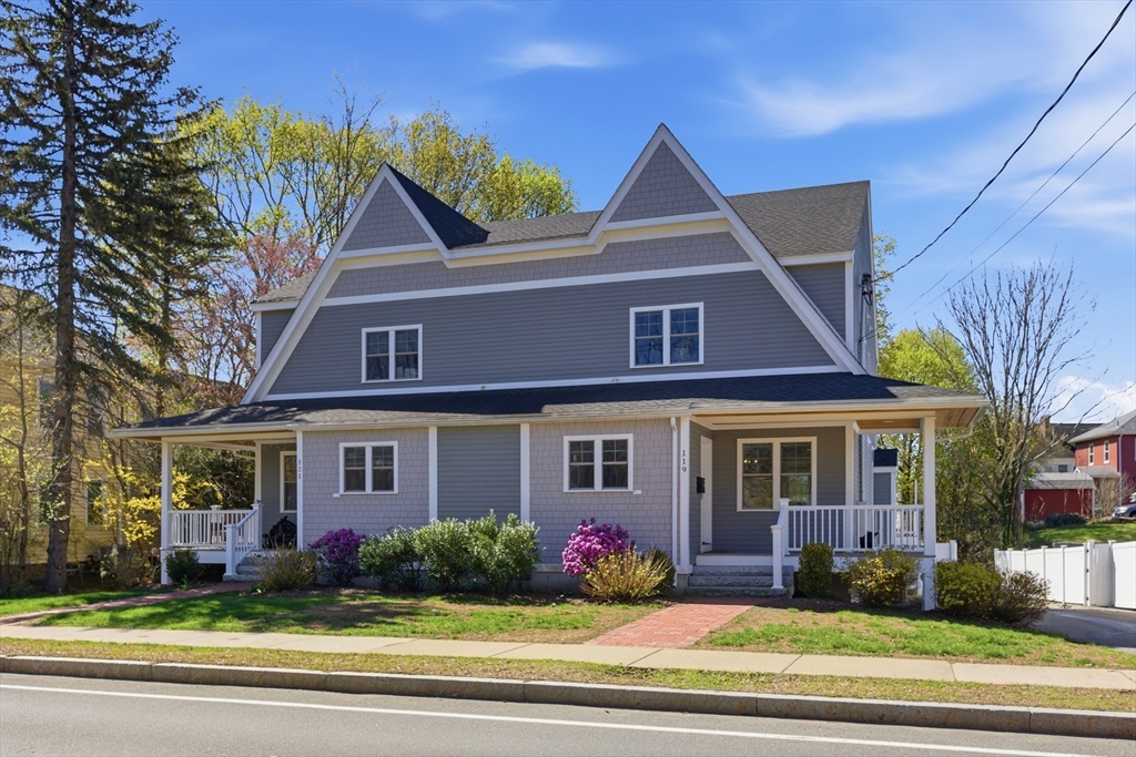 119 Salem Street, Reading, Massachusetts, 3 Bedrooms Bedrooms, 7 Rooms Rooms,2.5 BathroomsBathrooms,Residential,For Sale,Salem Street,73510283
