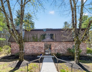 15 Lawrence Rd, Rowley, Massachusetts, 1 Bedroom Bedrooms, 4 Rooms Rooms,1 BathroomBathrooms,Residential,For Sale,Lawrence Rd,73510210