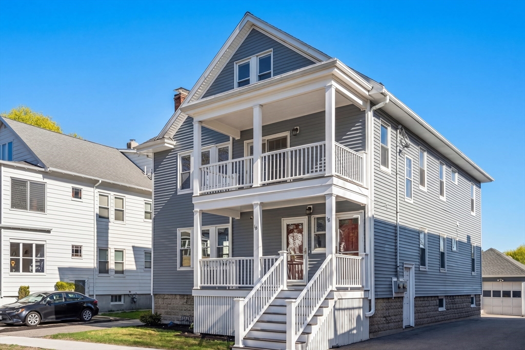 16-18 Walnut St, Belmont, Massachusetts, 5 Bedrooms Bedrooms, 12 Rooms Rooms,3 BathroomsBathrooms,Residential Income,For Sale,Walnut St,73510291