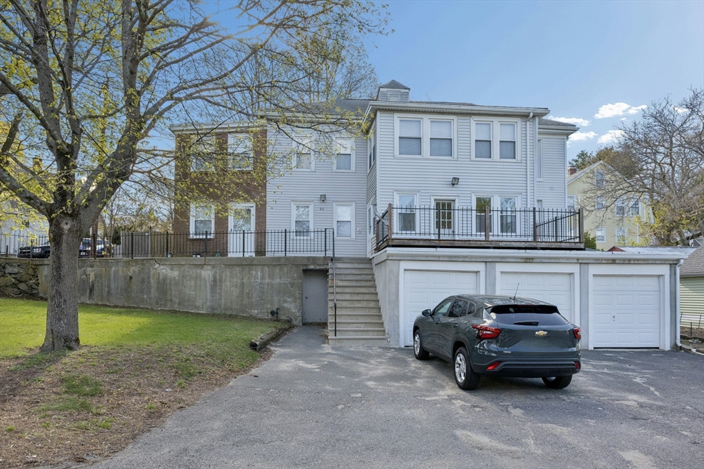 80 Bow Street, Lexington, Massachusetts, 5 Bedrooms Bedrooms, 12 Rooms Rooms,4 BathroomsBathrooms,Residential Income,For Sale,Bow Street,73510305