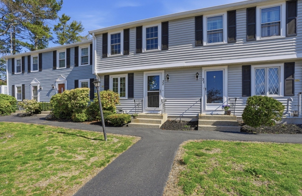 848 Plain St, Marshfield, Massachusetts, 2 Bedrooms Bedrooms, 5 Rooms Rooms,1.5 BathroomsBathrooms,Residential,For Sale,Plain St,73510313