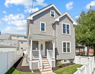 360 Lynn St, Malden, Massachusetts, 4 Bedrooms Bedrooms, 7 Rooms Rooms,3.5 BathroomsBathrooms,Residential,For Sale,Lynn St,73510311