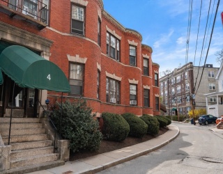 4 Colliston Rd, Boston, Massachusetts, 2 Bedrooms Bedrooms, 4 Rooms Rooms,1 BathroomBathrooms,Residential,For Sale,Colliston Rd,73509747