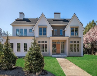 1640 Commonwealth Ave, Newton, Massachusetts, 6 Bedrooms Bedrooms, 14 Rooms Rooms,6.5 BathroomsBathrooms,Residential,For Sale,Commonwealth Ave,73509976