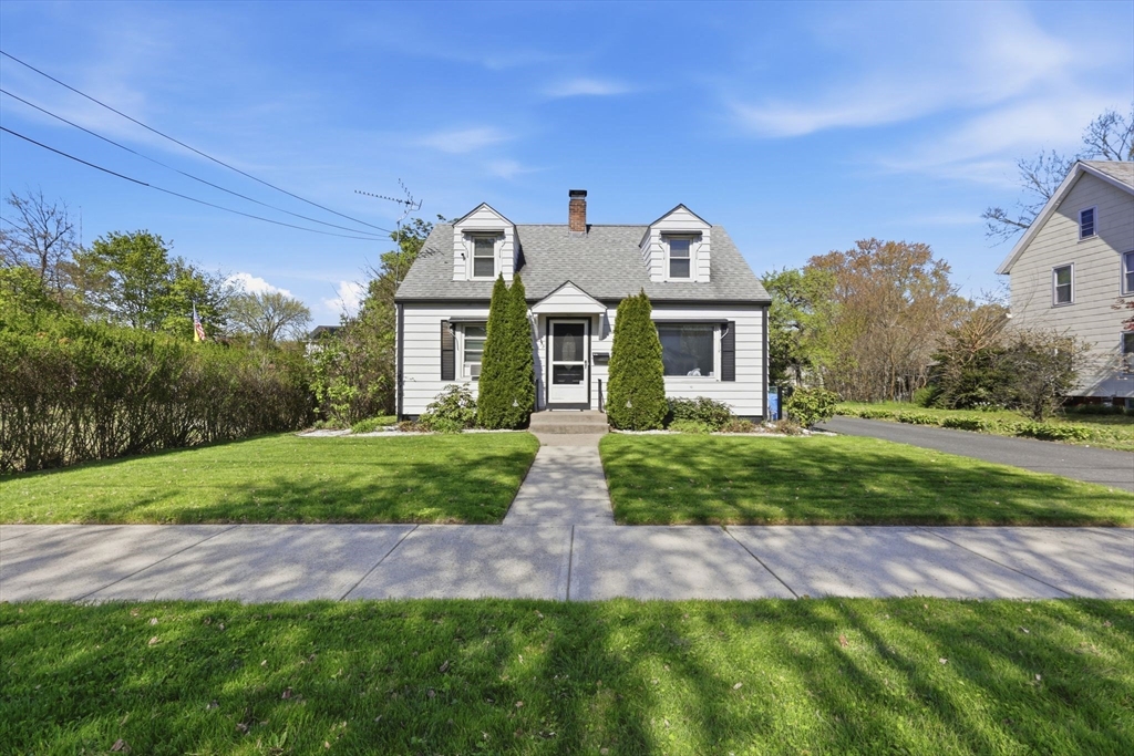 33 Maple Terrace, West Springfield, Massachusetts, 3 Bedrooms Bedrooms, 7 Rooms Rooms,1 BathroomBathrooms,Residential,For Sale,Maple Terrace,73510335