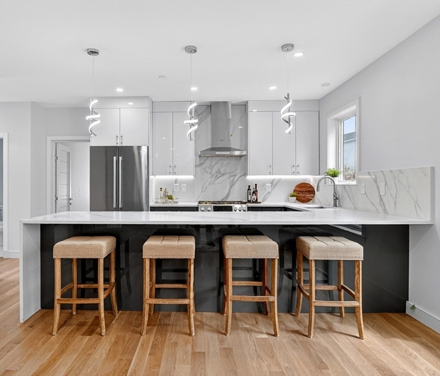 21A Kent Court, Somerville, Massachusetts, 3 Bedrooms Bedrooms, 6 Rooms Rooms,3.5 BathroomsBathrooms,Residential,For Sale,Kent Court,73509754