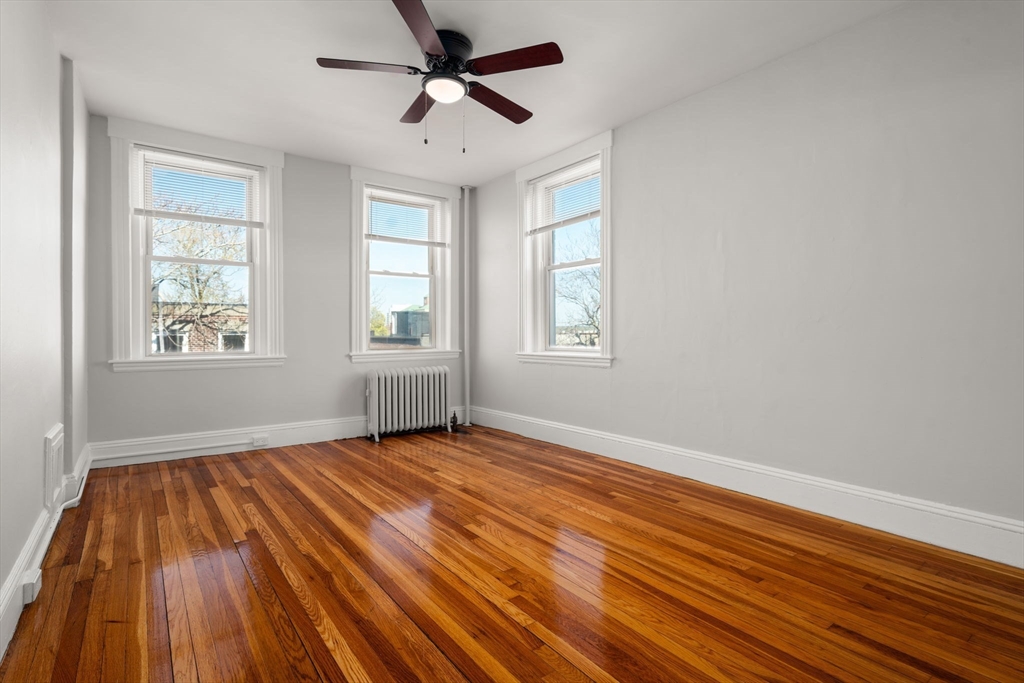28 Quint Ave, Boston, Massachusetts, 1 Bedroom Bedrooms, 3 Rooms Rooms,1 BathroomBathrooms,Residential,For Sale,Quint Ave,73510221