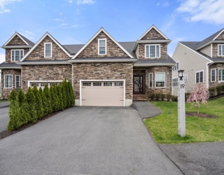 19 Cape Club Drive, Sharon, Massachusetts, 2 Bedrooms Bedrooms, 6 Rooms Rooms,2.5 BathroomsBathrooms,Residential,For Sale,Cape Club Drive,73509493