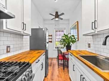 1945 Commonwealth Ave, Boston, Massachusetts, 2 Rooms Rooms,1 BathroomBathrooms,Residential Lease,For Rent,Commonwealth Ave,73510499 1945 Commonwealth Ave, Boston, Massachusetts, 2 Rooms Rooms,1 BathroomBathrooms,Residential Lease,For Rent,Commonwealth Ave,73510499