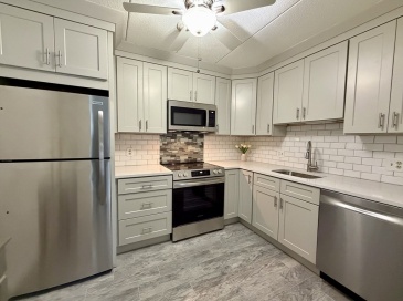 6 Old Stone Way, Weymouth, Massachusetts, 1 Bedroom Bedrooms, 3 Rooms Rooms,1 BathroomBathrooms,Residential,For Sale,Old Stone Way,73495768