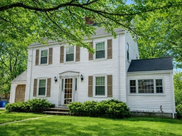 24 Copley Avenue, Waltham, Massachusetts, 3 Bedrooms Bedrooms, 7 Rooms Rooms,1.5 BathroomsBathrooms,Residential,For Sale,Copley Avenue,73495847