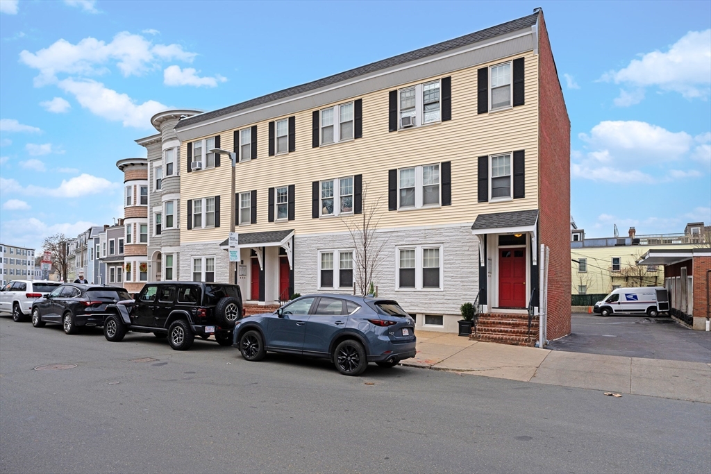428-432 E 3rd Street, Boston, Massachusetts, 9 Bedrooms Bedrooms, 27 Rooms Rooms,9 BathroomsBathrooms,Residential Income,For Sale,E 3rd Street,73473936