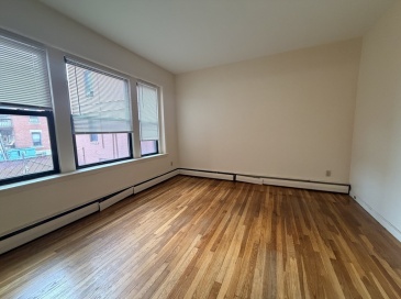 1238 Commonwealth Ave, Boston, Massachusetts, 1 Bedroom Bedrooms, 4 Rooms Rooms,1 BathroomBathrooms,Residential Lease,For Rent,Commonwealth Ave,73495835