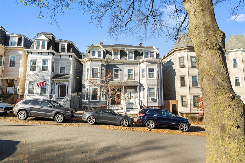 37 M St, Boston, Massachusetts, 5 Bedrooms Bedrooms, 12 Rooms Rooms,3 BathroomsBathrooms,Residential Income,For Sale,M St,73455505