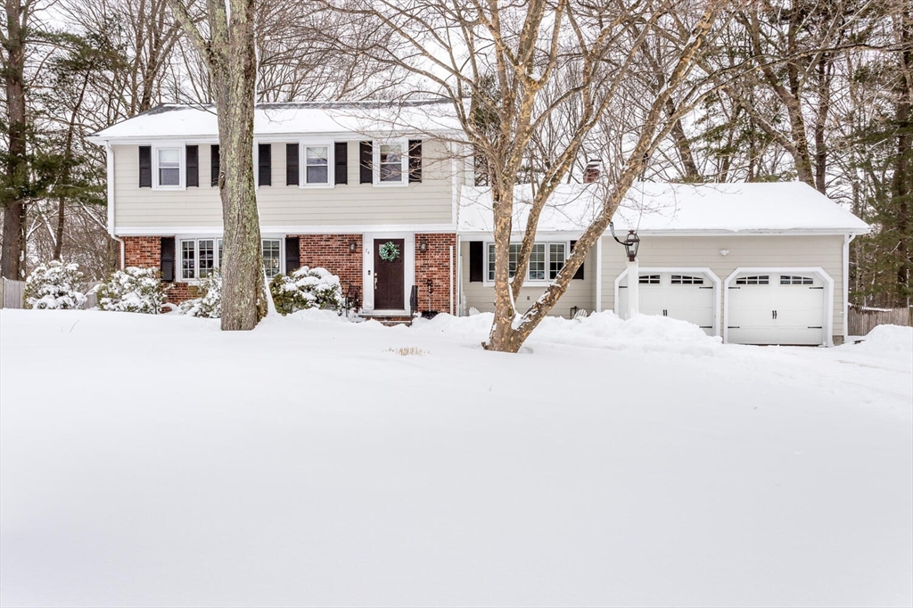 74 Cedarcrest Rd, Canton, Massachusetts, 3 Bedrooms Bedrooms, 7 Rooms Rooms,3.5 BathroomsBathrooms,Residential,For Sale,Cedarcrest Rd,73480267