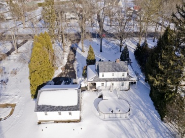 133 Middle St, Hadley, Massachusetts, 3 Bedrooms Bedrooms, 7 Rooms Rooms,2 BathroomsBathrooms,Residential,For Sale,Middle St,73482201