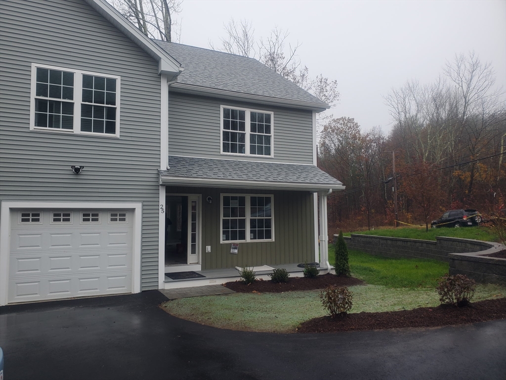 25 North Main St, Charlton, Massachusetts, 3 Bedrooms Bedrooms, 6 Rooms Rooms,2.5 BathroomsBathrooms,Residential,For Sale,North Main St,73466948