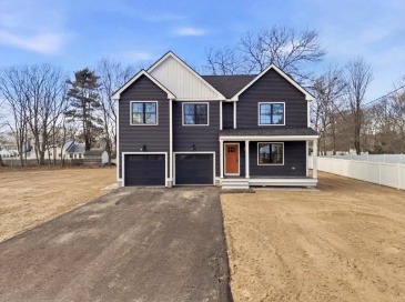 33 Donahue Way, Stoughton, Massachusetts, 4 Bedrooms Bedrooms, 7 Rooms Rooms,2.5 BathroomsBathrooms,Residential,For Sale,Donahue Way,73490367