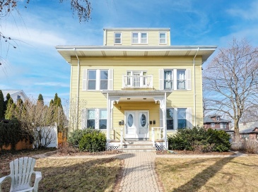 121 White St, Belmont, Massachusetts, 1 Bedroom Bedrooms, 4 Rooms Rooms,1 BathroomBathrooms,Residential,For Sale,White St,73490288