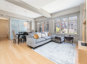 1166 Washington, Boston, Massachusetts, 2 Bedrooms Bedrooms, 4 Rooms Rooms,2 BathroomsBathrooms,Residential,For Sale,Washington,73476981