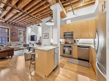 101 Broad St, Boston, Massachusetts, 1 Bedroom Bedrooms, 3 Rooms Rooms,1 BathroomBathrooms,Residential,For Sale,Broad St,73472066