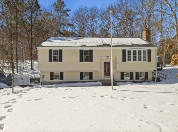 19 Emerald Way, Sandwich, Massachusetts, 2 Bedrooms Bedrooms, 5 Rooms Rooms,1 BathroomBathrooms,Residential,For Sale,Emerald Way,73478160