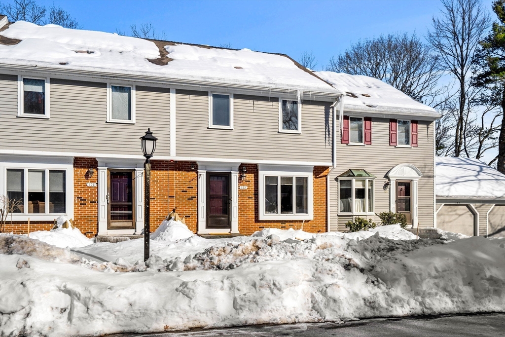 103 Foxwood Circle, Peabody, Massachusetts, 3 Bedrooms Bedrooms, 6 Rooms Rooms,2.5 BathroomsBathrooms,Residential,For Sale,Foxwood Circle,73475368