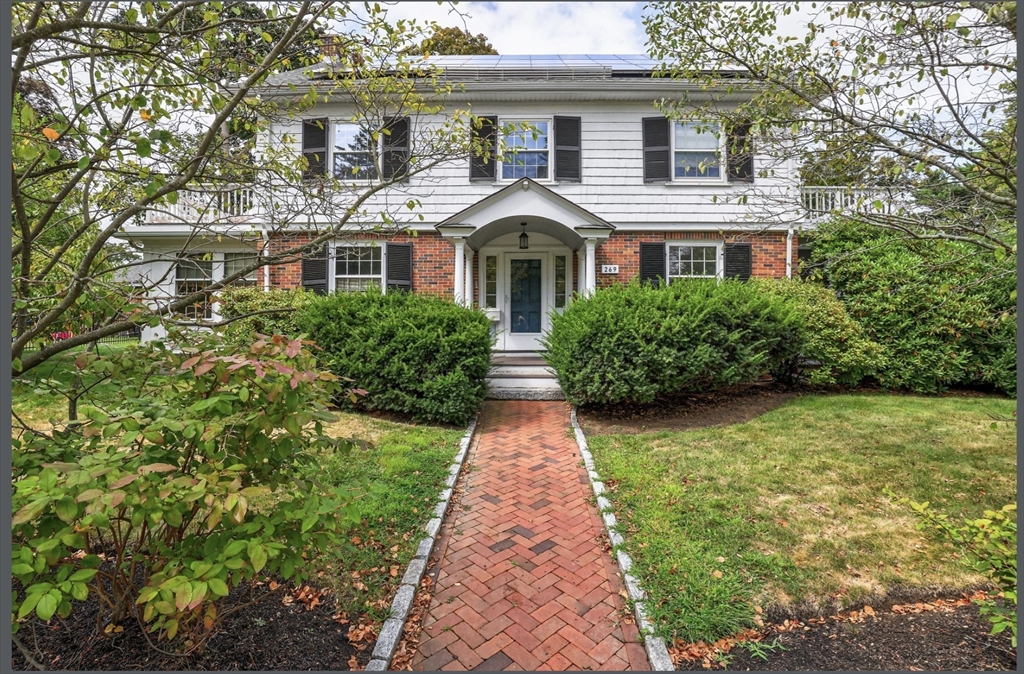 269 Waltham, Newton, Massachusetts, 4 Bedrooms Bedrooms, 11 Rooms Rooms,3.5 BathroomsBathrooms,Residential Lease,For Rent,Waltham,73503879
