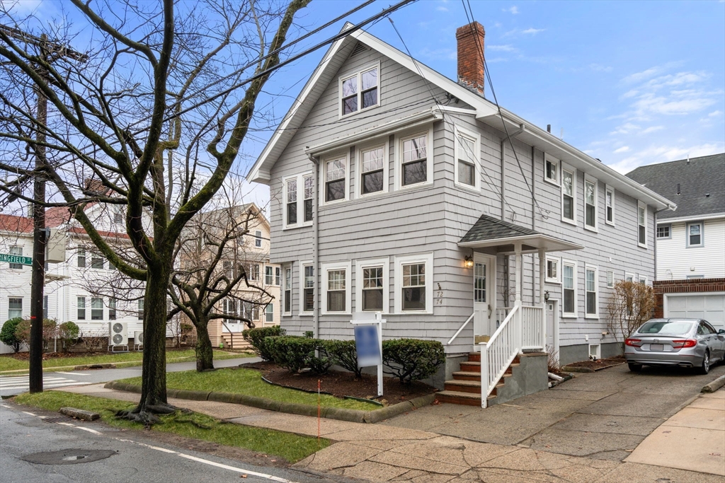 72 Fairview Ave, Belmont, Massachusetts, 2 Bedrooms Bedrooms, 5 Rooms Rooms,2 BathroomsBathrooms,Residential,For Sale,Fairview Ave,73491241