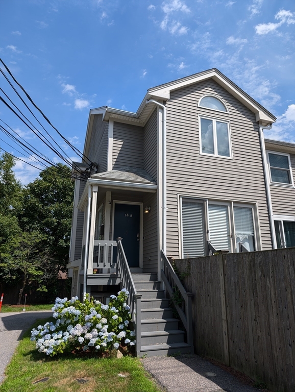 14-16 Portsmouth St, Boston, Massachusetts, 2 Bedrooms Bedrooms, 6 Rooms Rooms,1.5 BathroomsBathrooms,Residential Lease,For Rent,Portsmouth St,73510582