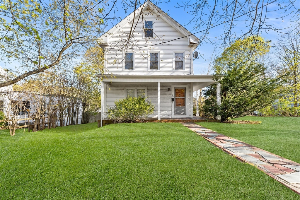 491 Webster St, Rockland, Massachusetts, 6 Bedrooms Bedrooms, 10 Rooms Rooms,2 BathroomsBathrooms,Residential Income,For Sale,Webster St,73510615