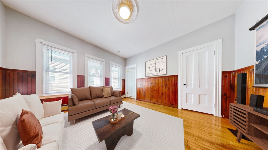 74-76 Hano Street, Boston, Massachusetts, 4 Bedrooms Bedrooms, 6 Rooms Rooms,1 BathroomBathrooms,Residential Lease,For Rent,Hano Street,73510644