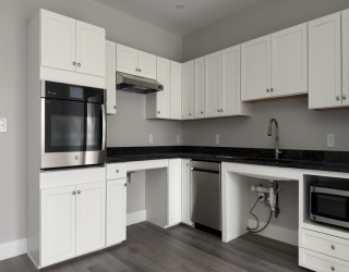 251 Sladen Street, Dracut, Massachusetts, 1 Bedroom Bedrooms, 4 Rooms Rooms,1 BathroomBathrooms,Residential Lease,For Rent,Sladen Street,73510655