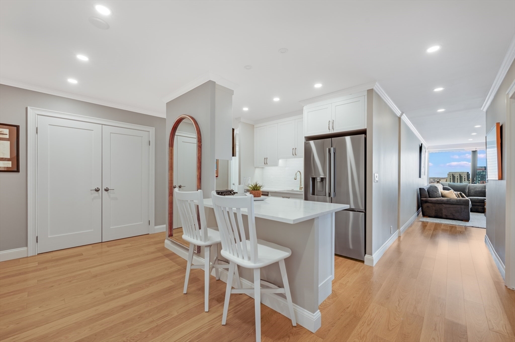 85 E India Row, Boston, Massachusetts, 1 Bedroom Bedrooms, 2 Rooms Rooms,1.5 BathroomsBathrooms,Residential,For Sale,E India Row,73510680