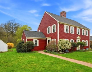 13 Seaborn Pl, Lexington, Massachusetts, 3 Bedrooms Bedrooms, 8 Rooms Rooms,2.5 BathroomsBathrooms,Residential,For Sale,Seaborn Pl,73510696