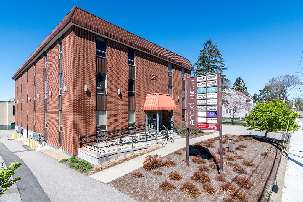 120 N Main St, Attleboro, Massachusetts, ,Commercial Sale,For Sale,N Main St,73510726